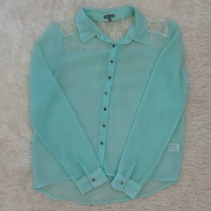 CHARLOTTE RUSSE button-up shirt with lace